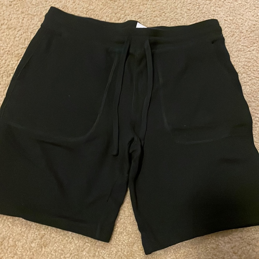 Mens black shorts with pocket